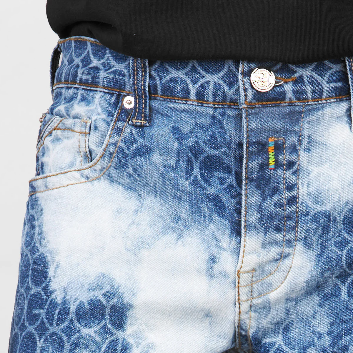 COOGI LINK (MIXED-MEDIA SWEATER PIECED) DENIM JEANS - Image 3