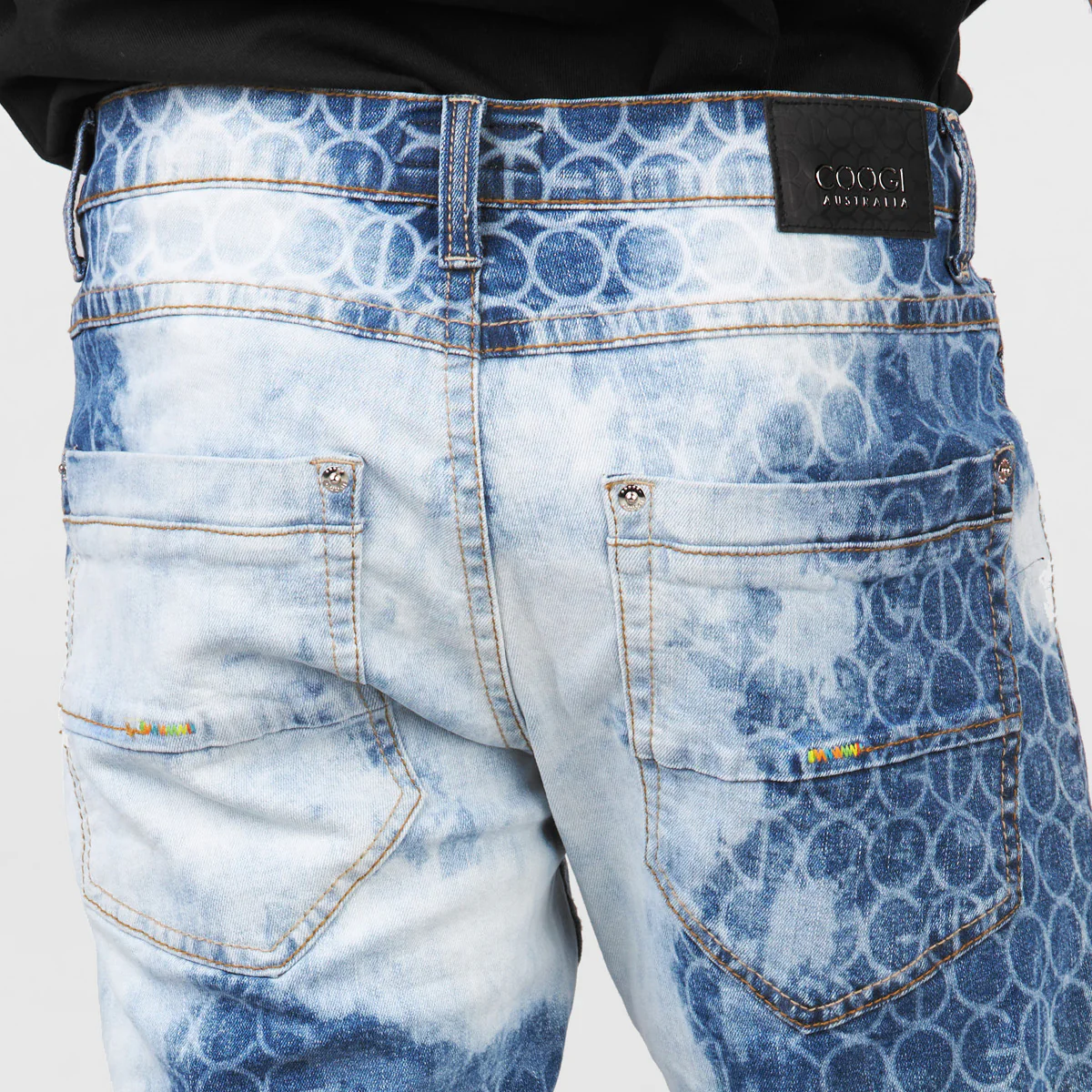 COOGI LINK (MIXED-MEDIA SWEATER PIECED) DENIM JEANS - Image 5