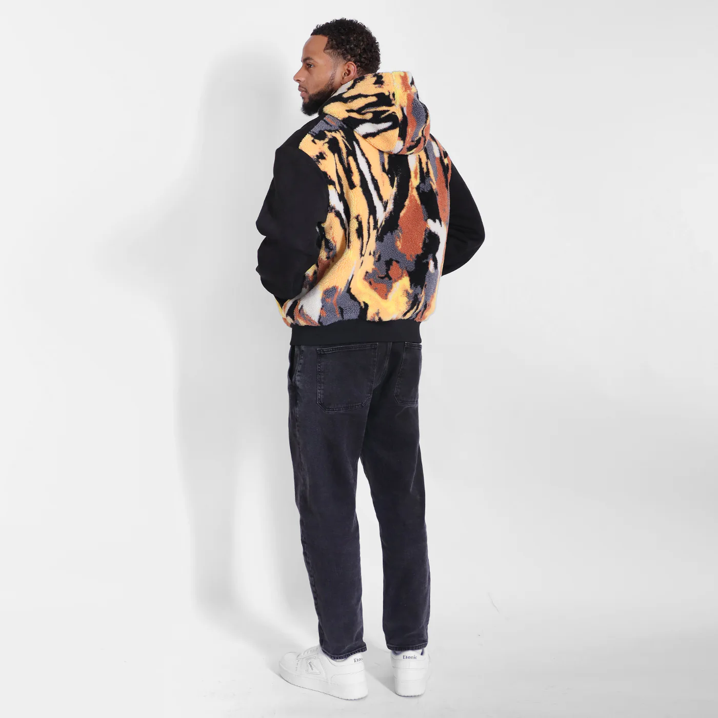 New - COOGI Intarsia Full-Zip Sherpa Hoody - Oversized - Image 6