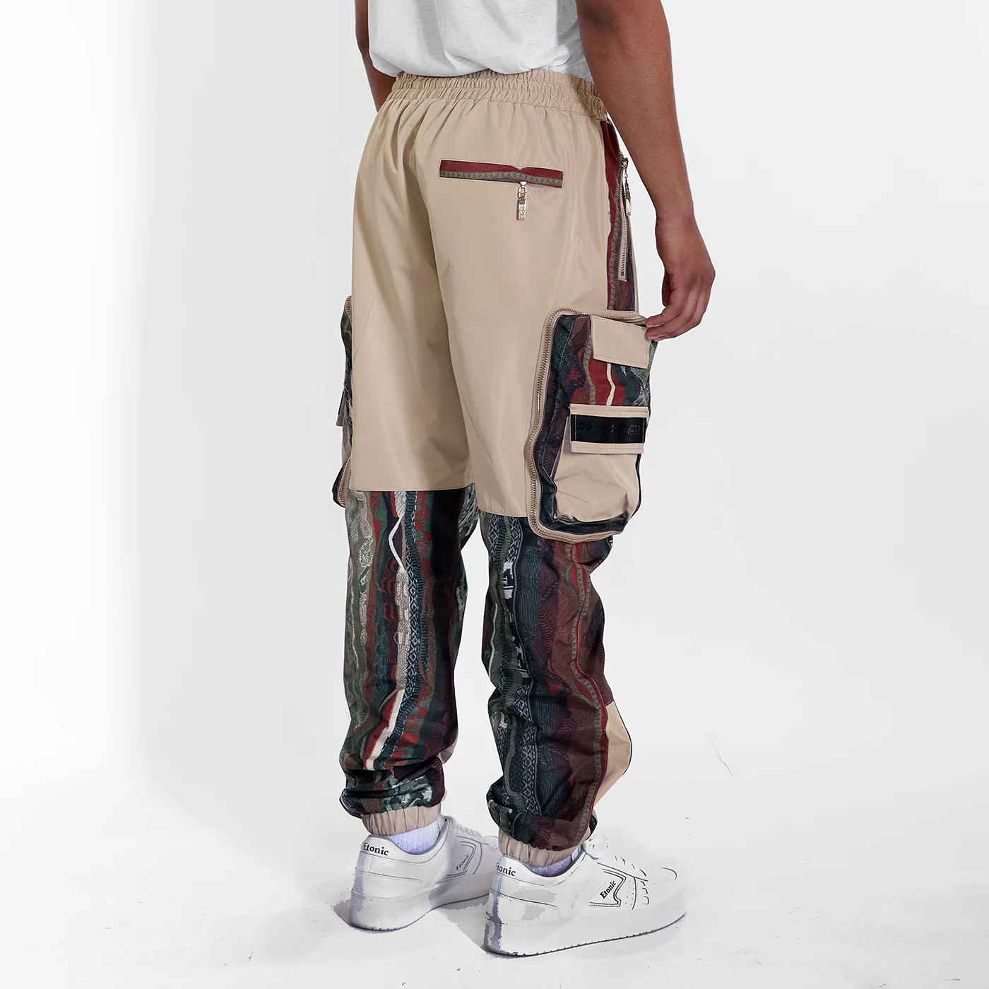 New -COOGI Pacifica Print Pants - Image 4