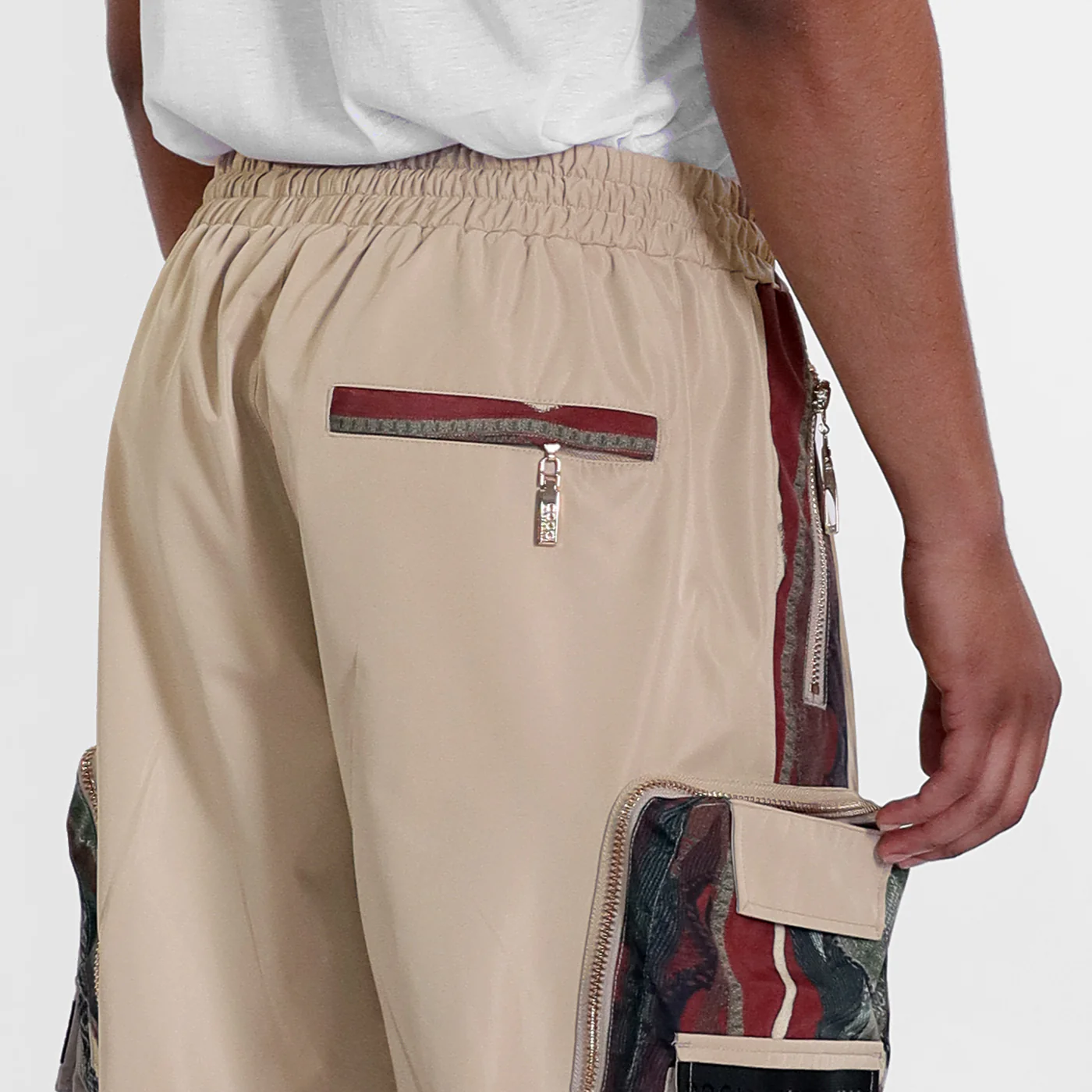 New -COOGI Pacifica Print Pants - Image 6